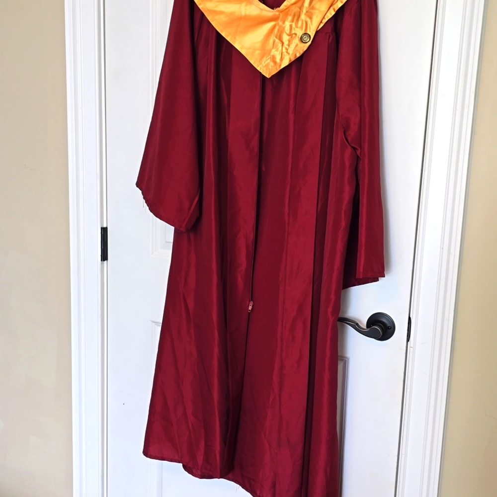 Graduation gown